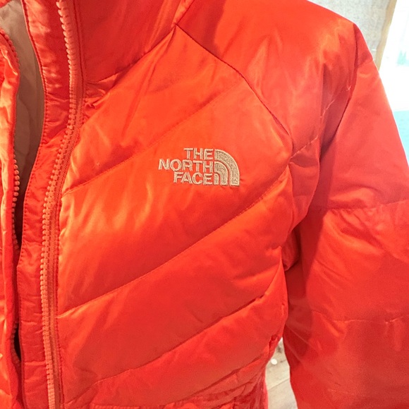 The North Face Vibrant Orange Quilted Jacket - Picture 3 of 5